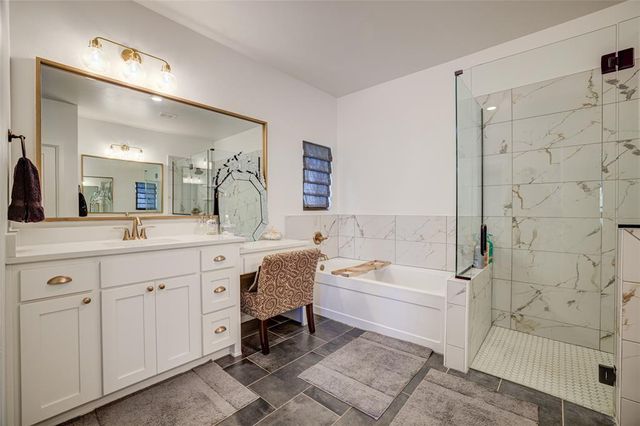 13714 Brook Crossing, Edmond, OK 73025