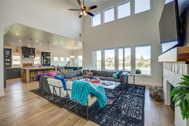 13714 Brook Crossing, Edmond, OK 73025