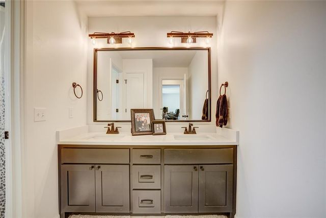 13714 Brook Crossing, Edmond, OK 73025