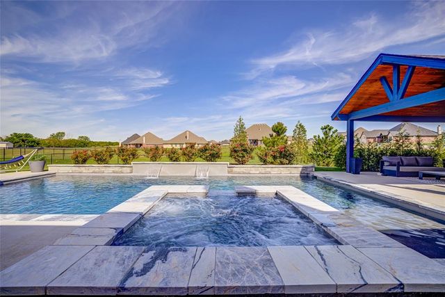 13714 Brook Crossing, Edmond, OK 73025