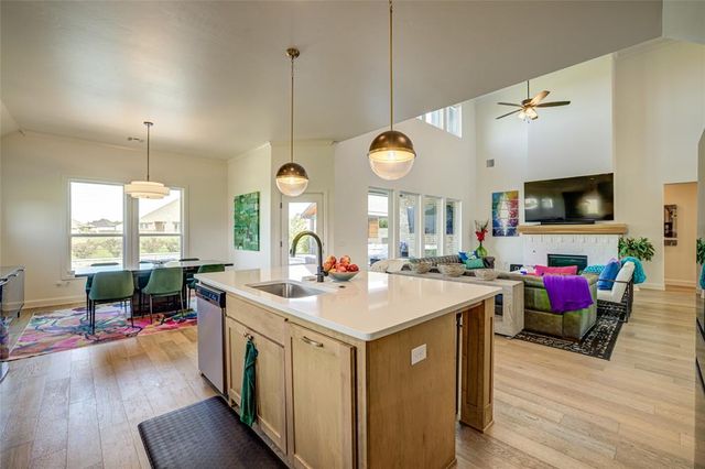 13714 Brook Crossing, Edmond, OK 73025