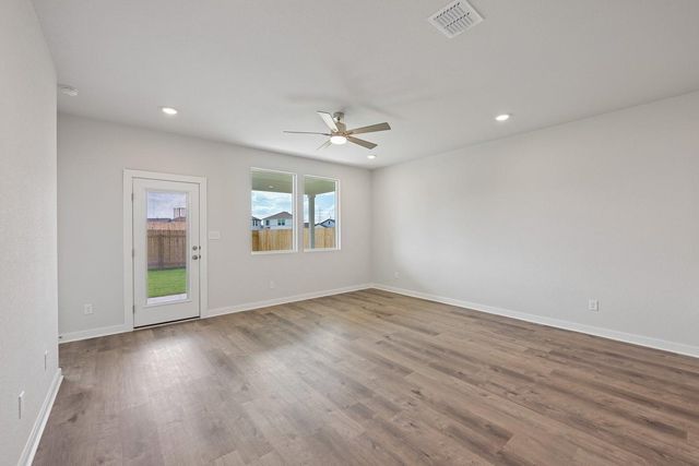 13512 Derby Ride DR, Buda, TX 78610