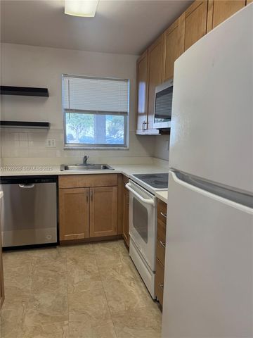 8435 Sunrise Lakes BLV 104, Sunrise, FL 33322