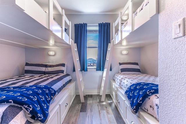 13111 Buccaneer Parkway, Freeport, TX 77541