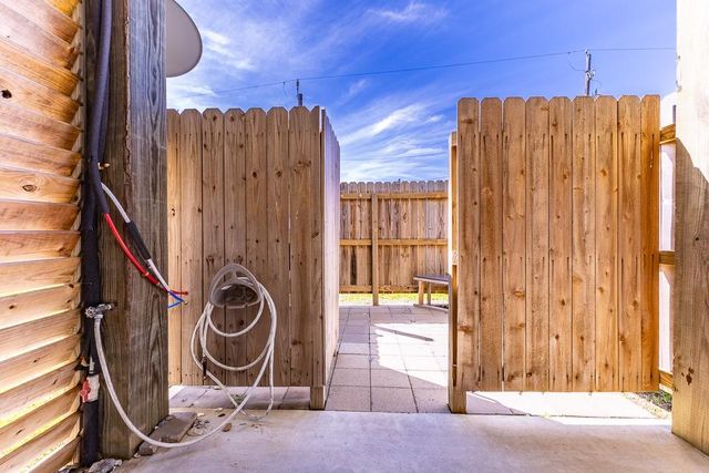 13111 Buccaneer Parkway, Freeport, TX 77541