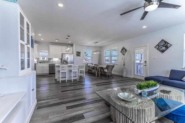 13111 Buccaneer Parkway, Freeport, TX 77541