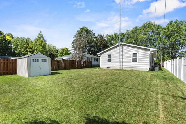 2352 MOUNT VERNON STREET, Oshkosh, WI 54901
