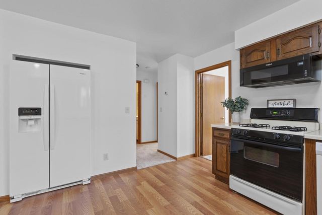 2352 MOUNT VERNON STREET, Oshkosh, WI 54901