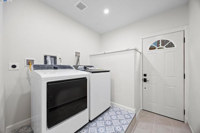 3449 Encina Way, Oakland, CA 94605