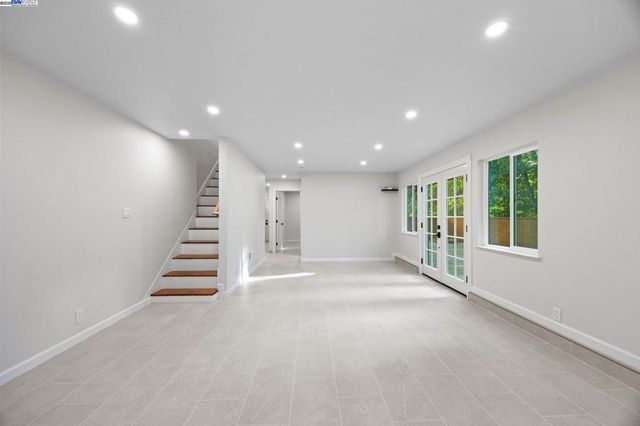 3449 Encina Way, Oakland, CA 94605