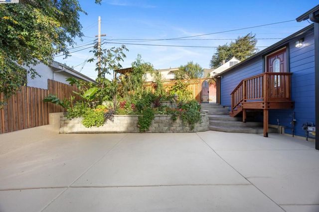 3449 Encina Way, Oakland, CA 94605