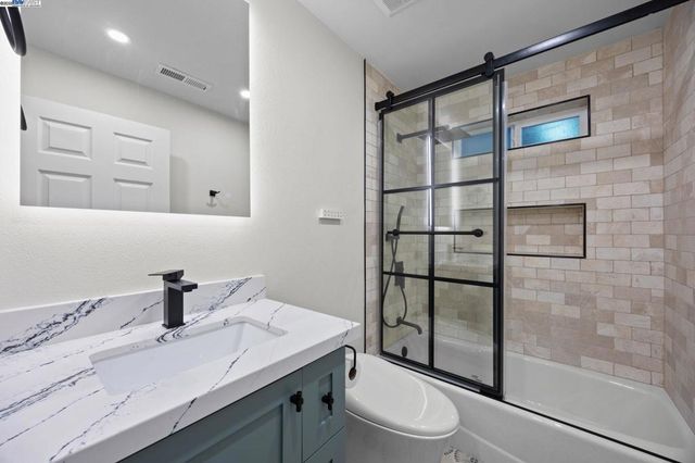 3449 Encina Way, Oakland, CA 94605