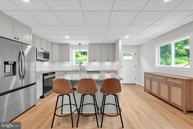 290 TULPEHOCKEN ST, Pine Grove, PA 17963