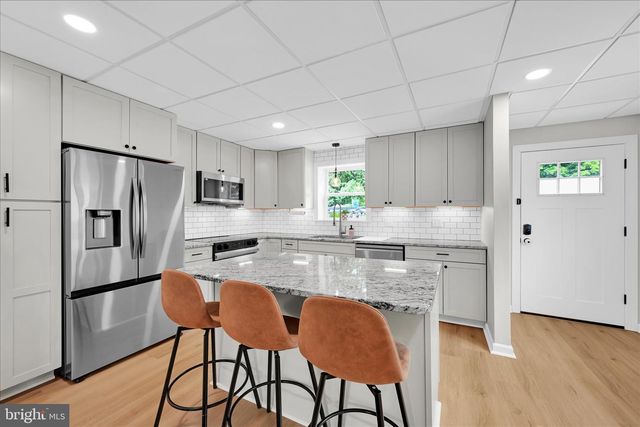 290 TULPEHOCKEN ST, Pine Grove, PA 17963