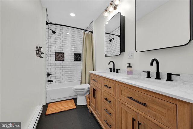 290 TULPEHOCKEN ST, Pine Grove, PA 17963