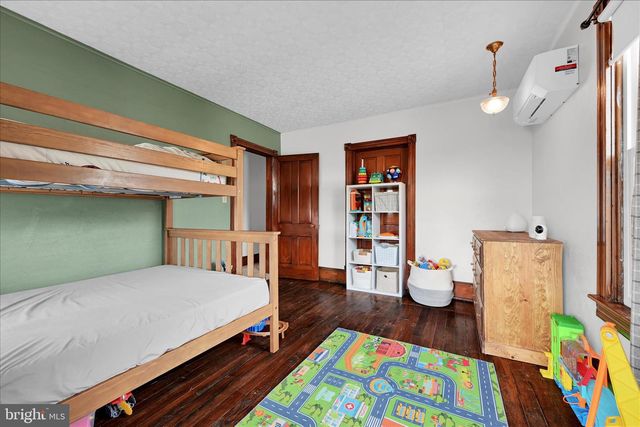 290 TULPEHOCKEN ST, Pine Grove, PA 17963