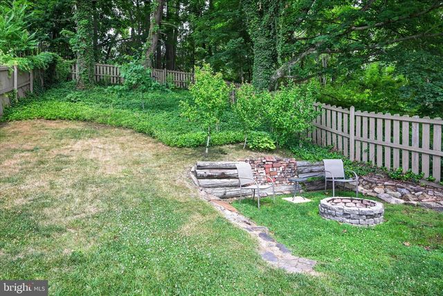 290 TULPEHOCKEN ST, Pine Grove, PA 17963
