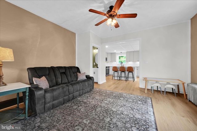 290 TULPEHOCKEN ST, Pine Grove, PA 17963