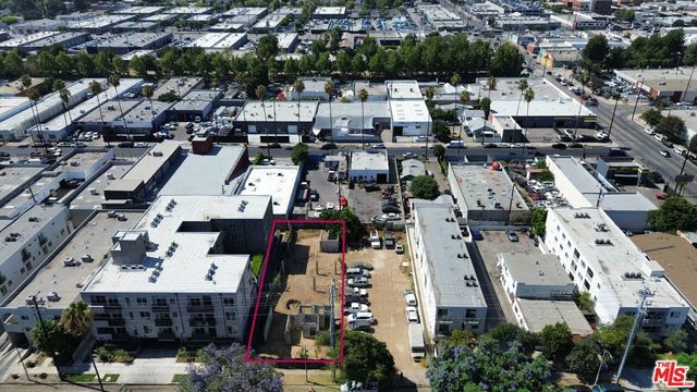14822 Delano Street, Los Angeles, CA 91411