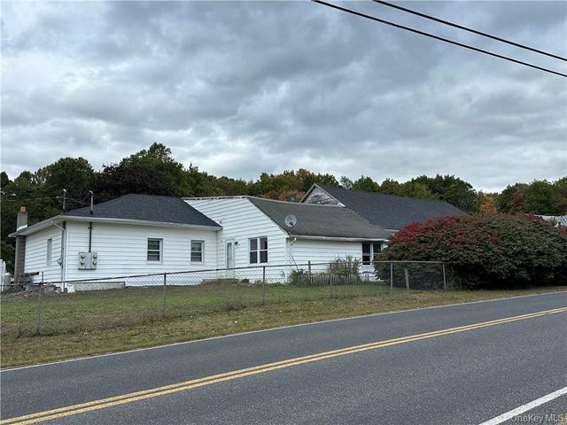276 Fosler 2A, Highland, NY 12528