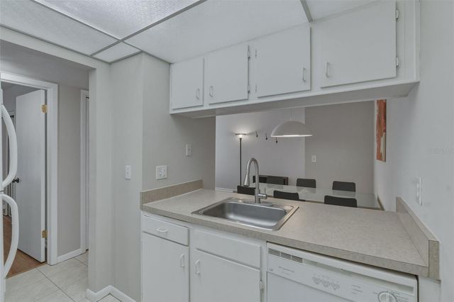 1799 N HIGHLAND AVENUE 114, Clearwater, FL 33755