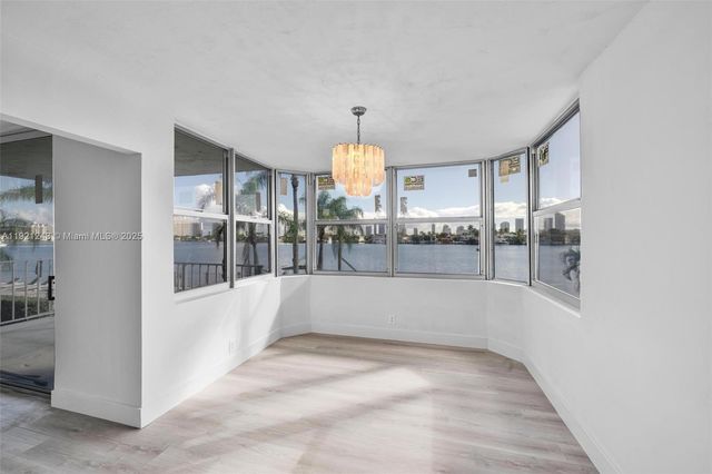 16570 NE 26th Ave 2A, North Miami Beach, FL 33160