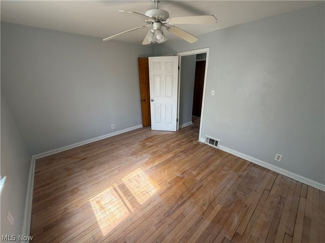 871 E 232nd Street, Euclid, OH 44123