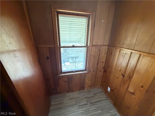 871 E 232nd Street, Euclid, OH 44123