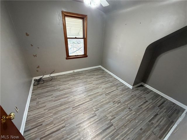 871 E 232nd Street, Euclid, OH 44123