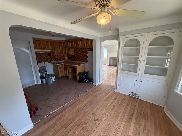 871 E 232nd Street, Euclid, OH 44123