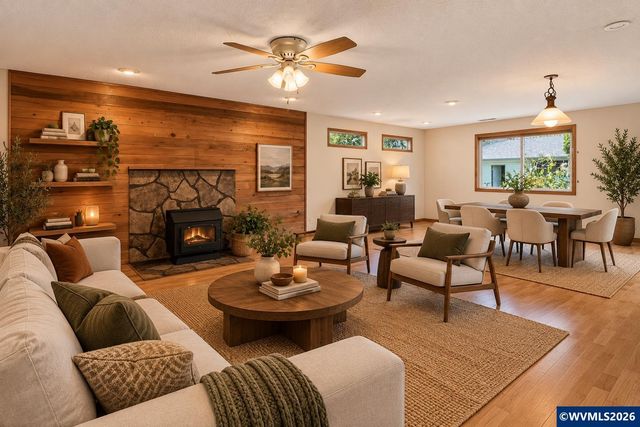 4512 Raintree Ct NE, Salem, OR 97305