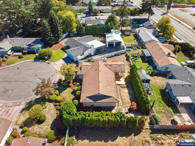 4512 Raintree Ct NE, Salem, OR 97305