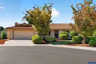 4512 Raintree Ct NE, Salem, OR 97305