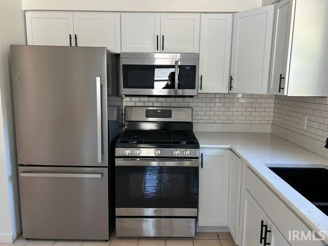 1423 E Dunstan Drive, Bloomington, IN 47401