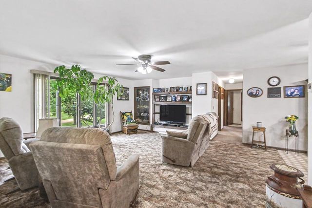 W8287 County Road P, Pardeeville, WI 53954