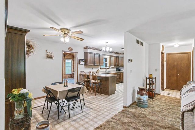 W8287 County Road P, Pardeeville, WI 53954
