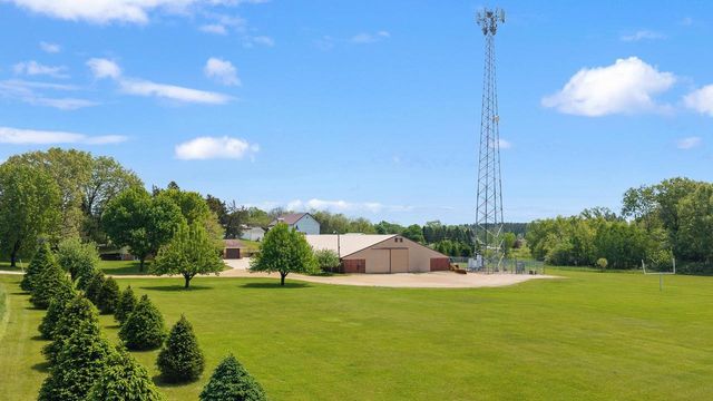 W8287 County Road P, Pardeeville, WI 53954