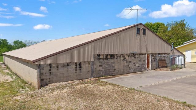 W8287 County Road P, Pardeeville, WI 53954