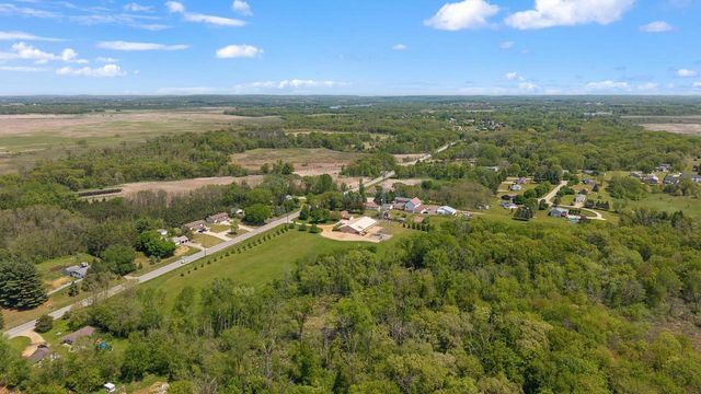 W8287 County Road P, Pardeeville, WI 53954