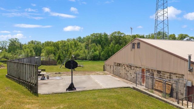 W8287 County Road P, Pardeeville, WI 53954