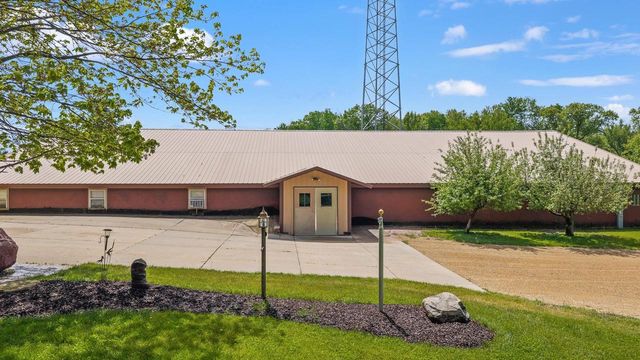 W8287 County Road P, Pardeeville, WI 53954