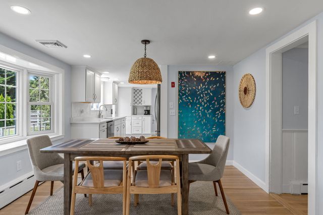 124 Pleasant Street, South Chatham, MA 02659
