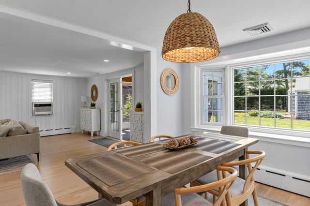 124 Pleasant Street, South Chatham, MA 02659