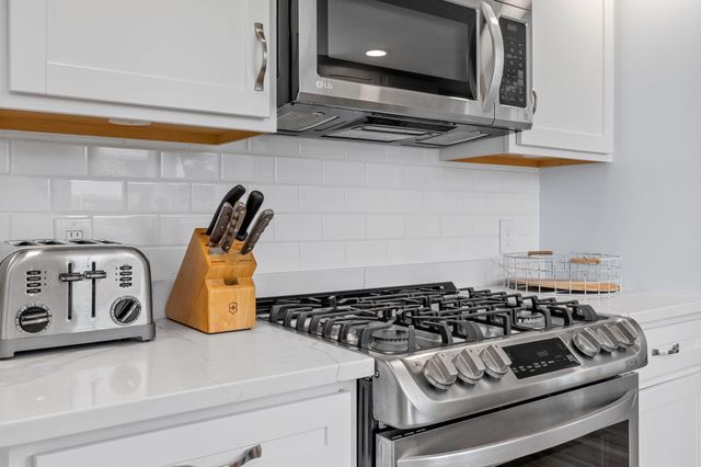 124 Pleasant Street, South Chatham, MA 02659
