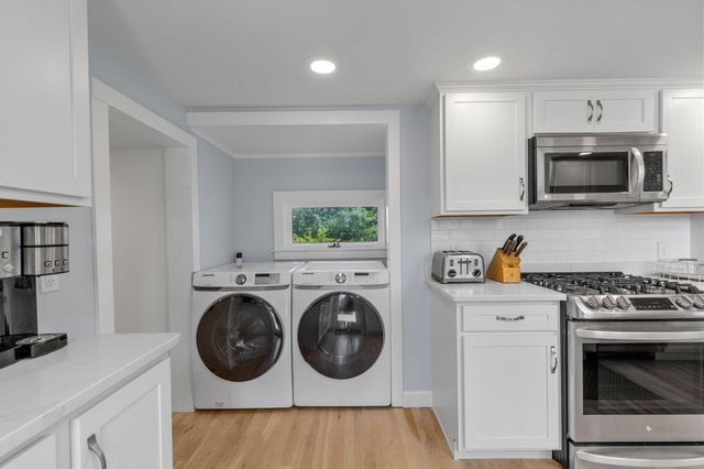 124 Pleasant Street, South Chatham, MA 02659