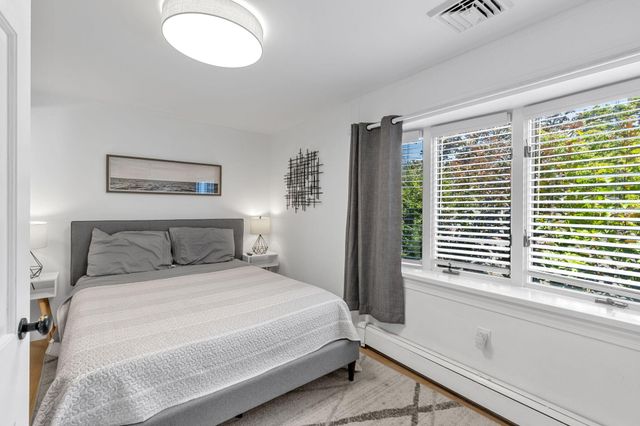 124 Pleasant Street, South Chatham, MA 02659