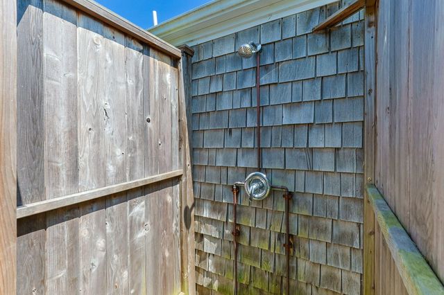 124 Pleasant Street, South Chatham, MA 02659