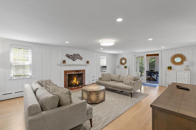 124 Pleasant Street, South Chatham, MA 02659