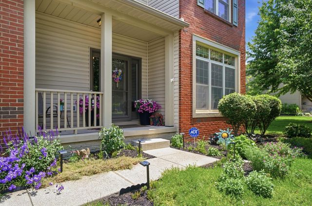 2201 Parklawn Drive, Lewis Center, OH 43035