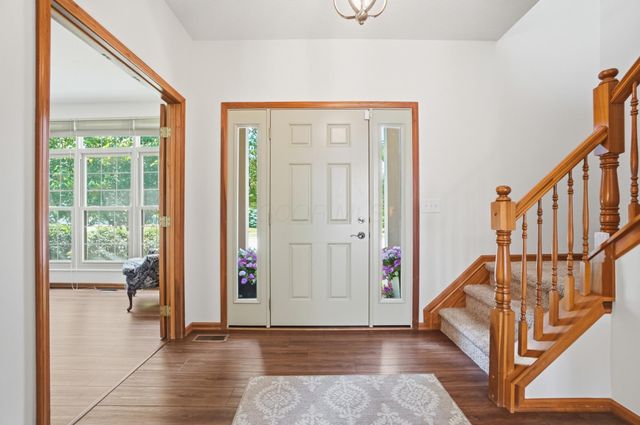 2201 Parklawn Drive, Lewis Center, OH 43035